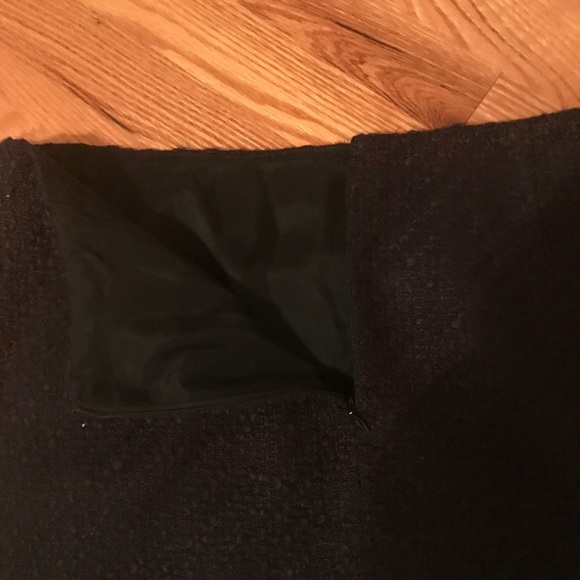 🌸INC Lined Skirt with Brooch - Picture 4 of 6